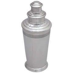 Shaker à cocktails de luxe en acier inoxydable avec joint hermétique, corps robuste et passoire intégrée pour une préparation efficace des boissons - Product Image 6