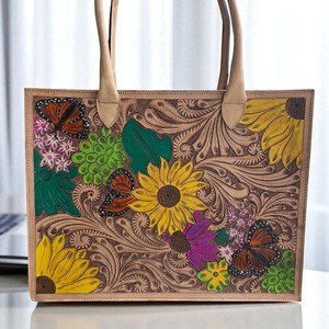 Bolso Tote de Cuero Repujado con Diseño Floral Hecho a Mano para Mujer, Bolso de Hombro de Cuero Genuino Pintado a Mano - Product Image 2