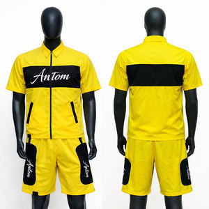 T-shirts imprimés personnalisés avec logo OEM, style streetwear, tendance, manches courtes, en coton, hauts actifs, ensembles courts pour hommes - Product Image 1