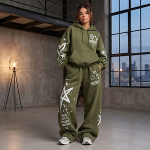 Conjunto Deportivo de Dos Piezas para Mujer, Sudadera con Capucha Verde Oliva con Estampado Gráfico de Corazones y Estrellas, Pantalones Jogger de Pierna Ancha, Ropa Casual de Calle - Product Image 4