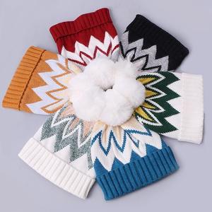 Bonnet unisexe en tricot épais avec pompon, chaud et doux, pour l'hiver, logo personnalisé, OEM, marque privée, vente en gros, usine de couvre-chefs - Product Image 4