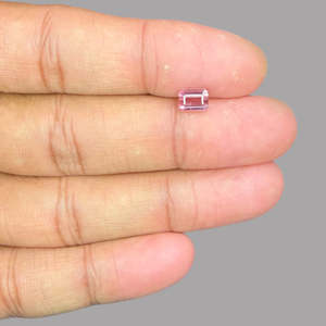 พลอยทัวร์มาลีนรูเบไลต์ธรรมชาติแบบเม็ดเดี่ยว 0.99 กะรัต - Product Image 2