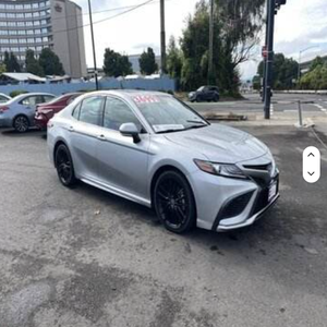 รถยนต์โตโยต้าแคมรี่ปี 2021 รุ่น Twin Engine 2.5hg Luxury Sedan Hybrid EV เกียร์อัตโนมัติ E-CVT สภาพดี ใช้งานน้อย - Product Image 6