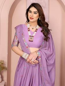 Lehenga festif spécial en georgette évasé avec broderie de bordure riche et élaborée - Product Image 4