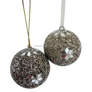 Ornements de sapin de Noël à paillettes dorées personnalisés faits à la main pour la décoration de la maison et les fêtes de la veille de Noël - Product Image 2