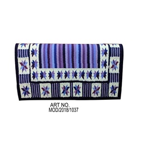 Tapis de selle western confortable en polycoton de haute qualité avec rembourrage fin en coton, matériau scintillant Uttar Pradesh pour l'équitation - Product Image 6