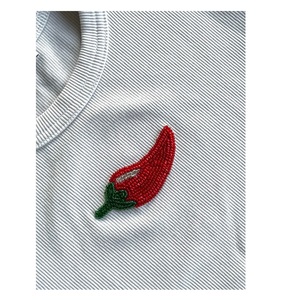 Débardeur brodé de perles haut de gamme pour femmes avec motifs uniques, hauts brodés de perles personnalisés et élégants avec logo - Product Image 1