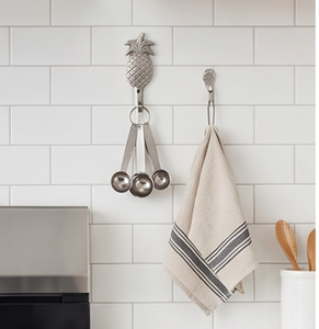 Artisanal Pineapple Shape Metal Wall <b>Hook</b> Rust Resistant Novelty Design Single <b>Hook</b> <b>for</b> Clothing <b>Hanging</b> Home Decorative - Product Image 6