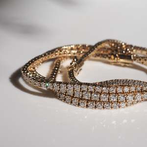 Pulsera de diamantes de laboratorio redonda de tenis clásica - Product Image 5