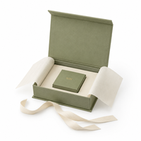 Boîte cadeau magnétique écologique haut de gamme personnalisée avec ruban en coton réutilisable, papier de soie et insert – Vente en gros