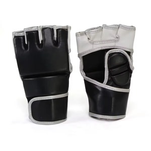 Gants de Sparring MMA et Kickboxing Professionnels Respirants et Imperméables à Demi-Doigts, Personnalisables – Meilleures Ventes, Haute Qualité - Product Image 2