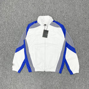 Ensemble de survêtement streetwear deux pièces en nylon froissé : veste coupe-vent et pantalon de jogging - Product Image 5