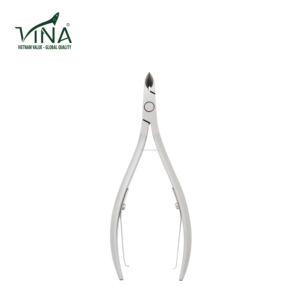 Cortaúñas de Acero Inoxidable Gris de Alta Calidad Vina VNC-02-GC con Mango Curvo Corto que Garantiza un Corte Limpio y Preciso, Hecho en Vietnam - Product Image 3