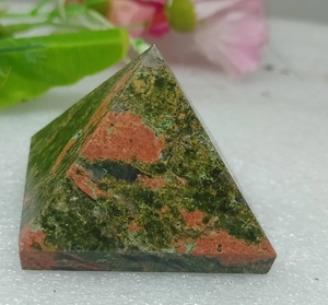 Pyramide d'Unakite de qualité supérieure, pierre de cristal naturelle énergétique pour la décoration intérieure, disponible à un prix compétitif - Product Image 2