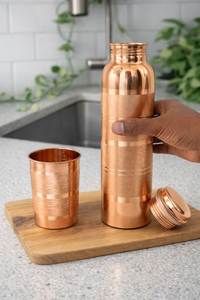 Bouteille d'eau en cuivre avec texture martelée, couvercle à vis, étanche, compatible lave-vaisselle, écologique, réutilisable pour les voyages et l'extérieur - Product Image 3