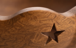 Bol en bois de manguier découpé en étoile de qualité supérieure, finition noyer riche, plat de service et centre de table - Product Image 4