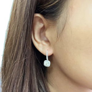 Pendiente de tuerca con forma de cojín de moissanita de plata de ley, hermoso regalo de compromiso, joyería personalizada y otras joyas de diamantes - Product Image 1