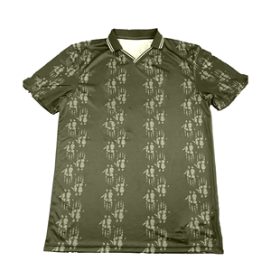 เสื้อโปโลแขนสั้นลายสีเขียวสำหรับผู้ชาย ทรงปกติ สไตล์ลำลอง ผ้าโพลีเอสเตอร์ 100% แห้งเร็ว ผ้าถัก ดีไซน์คอวี - Product Image 4