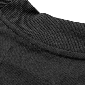 Camiseta de algodón para hombre, de manga corta, cuello redondo, corte regular, color negro sólido, diseño liso teñido, estilo casual. - Product Image 5
