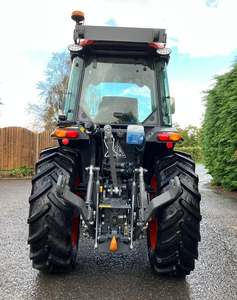 Factory price for B2231 22HP 4WD Compact Tractor Gear Drive Multifunctional Wessex FS360 Spreader Attachment New/unused - Product Image 6
