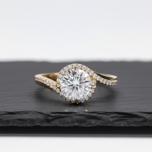 Anillo de Oro Blanco de 18K con Rodio, Romántico, con Diamante Cultivado en Laboratorio de 1.0-2.0 Quilates, Corte Halo, Certificado IGI, Diseño Floral, para Mujer, Aniversario de Bodas - Product Image 4