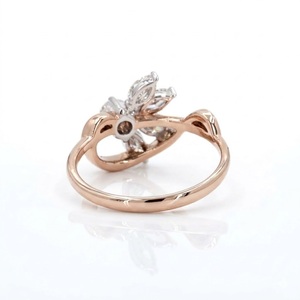 แหวนทองคำ 14K/18K รูปใบไม้ทรงมาร์คีส์ ดีไซน์ดอกไม้ แหวนหมั้น แหวนแต่งงานแบบวงแหวนพันกัน แหวนสัญญาประดับดอกไม้ - Product Image 4