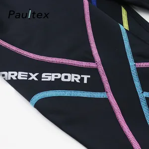 Logo personnalisé coloré et styliste grip chaussettes de sport pour le pilates