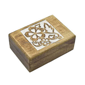 Caja decorativa de madera tallada a mano con flor tallada en la parte superior para collar, pendiente, brazalete y más a precio competitivo - Product Image 3