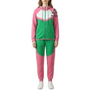 Conjunto Deportivo Informal Sólido de Alta Calidad para Mujer, Marca HMR, Diseño Personalizado de la Sociedad Alpha Kappa, con Capucha - Product Image 1