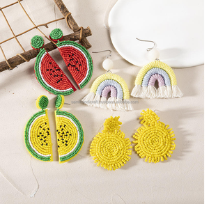 Boucles d'oreilles pour femmes de couleur mélangée avec perles de rocaille brodées Boucles d'oreilles en fibre d'anniversaire sur mesure à la mode - Product Image 4