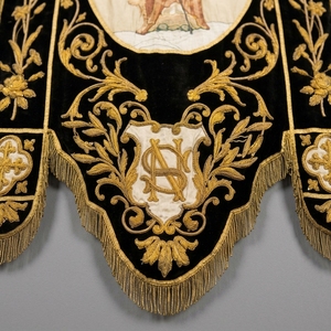 Écusson religieux personnalisé brodé en velours à coudre, design ovale Saint avec franges dorées classiques, délai d'échantillon 7 jours - Product Image 3