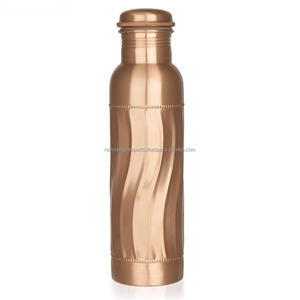 Bouteille d'eau potable jetable écologique en métal cuivre 900ml - Product Image 1