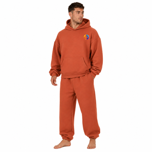 Combinaison en polaire surdimensionnée pour homme, conçue avec un tissu en polaire épais, coupe ample confortable, toucher doux et chaleur douillette pour la maison et les voyages. - Product Image 1