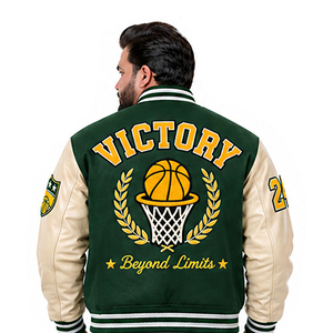 Veste universitaire unisexe verte crème avec logo jaune et numéro brodés en chenille, design décontracté, personnalisable avec logo. - Product Image 2