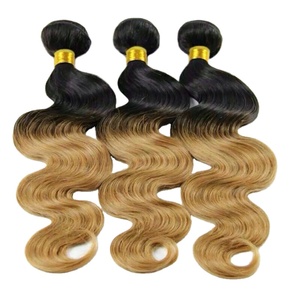 Lot de Cheveux Humains Vierges Naturels Noirs Indiens Remy, Ondulés, Doux et Soyeux, Non Traités, en Gros - Product Image 1