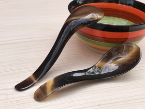 Nuevos y Elegantes Cubiertos de Cuerno Natural de Diseño para Restaurante, Juego de Cucharas de Cuerno de Búfalo Natural para Servir en la Mesa - Product Image 6