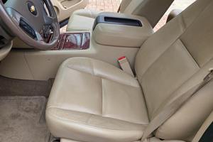 Chevrolet Avalanche LTZ Black Diamond 4x4 2013 - Product Image 4