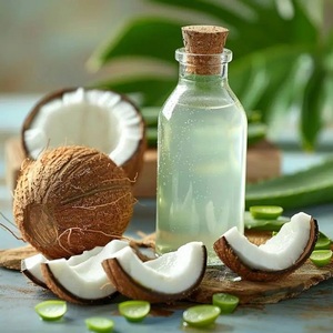 Aceite de Coco Refinado Orgánico al por Mayor, Fraccionado para Uso Culinario, Envases en Botellas de Plástico y Bidones, Stock Disponible al por Mayor - Product Image 1