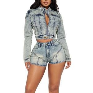 Conjunto de pantalones cortos de mezclilla de dos piezas para mujer de alta calidad, conjunto de chaqueta y pantalones cortos de mezclilla ajustados elásticos a la moda 2026 - Product Image 1