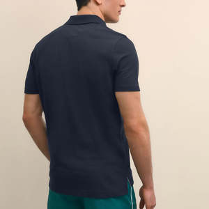 Polo homme tendance, 100% coton, poids lourd 300 GSM, logo personnalisé imprimé DTF, couleur bleu ciel, tissu piqué. - Product Image 4