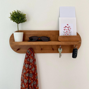 Porte-clés mural en bois avec crochets, décoration rustique pour la maison, organiseur mural en bois avec étagère et crochets - Product Image 6