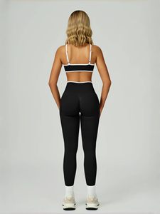 Women's 2 Piece Yoga Set High Waist <b>Leggings</b> <b>Crop</b> Top Contrast Binding Seamless Spandex Polyester Workout Wear - Product Image 3