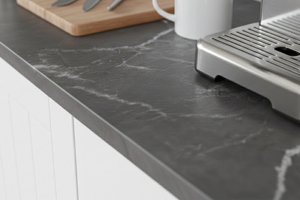 Mueble de Cocina Moderno Estilo Americano Ecológico K409, Acabado en Roble Blanco y Mármol Gris, 2+3 Puertas Acrílicas, 1 Cajón - Product Image 3
