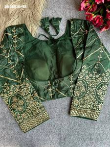 Collection de blouses en soie fantaisie lourde avec broderie dorée et manches 3/4, achat en ligne, Inde, vente en gros - Product Image 5