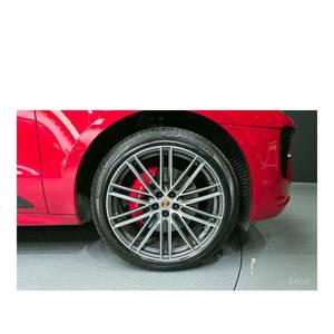 Porsche Macan 2.9 GTS 2023 con Asientos de Cuero, Volante a la Izquierda y Cámara Trasera, 69,612 km - Product Image 5