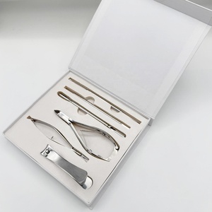 Ensemble de 6 pousse-ongles multifonctionnels en acier inoxydable de luxe, outils de manucure et de pédicure, coupe-ongles, ciseaux avec boîte d'emballage - Product Image 1