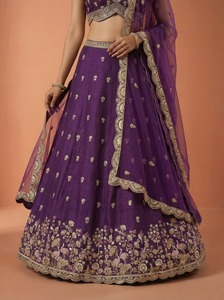 Lehenga Choli en Georgette Brodé Violet avec Paillettes et Motifs Floraux, Salwar Kameez pour Femme, Tenue Formelle pour Fête et Mariage - Product Image 3