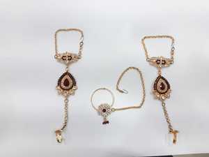 Gargantilla Clásica India de Moda, Conjunto de Regalo para Compromiso, Aniversario, Boda, Fiesta, con Cristales Tradicionales, Kundan, Perlas de Imitación y Oro - Product Image 4