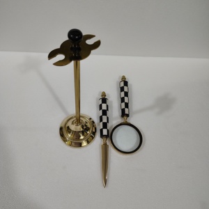 Ensemble cadeau de bureau en laiton avec loupe et ouvre-lettre, thème nautique - Product Image 2