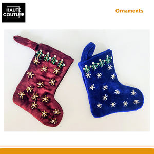 Fabriqué en Inde, chaussettes brodées à la main, ornements suspendus festifs en velours perlé pour la décoration de la maison à un prix excellent - Product Image 3